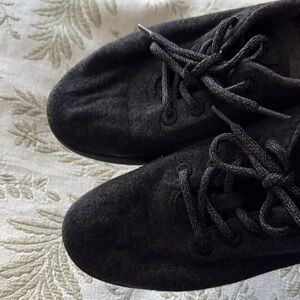 Allbirds Black Wool Sneakers size 9